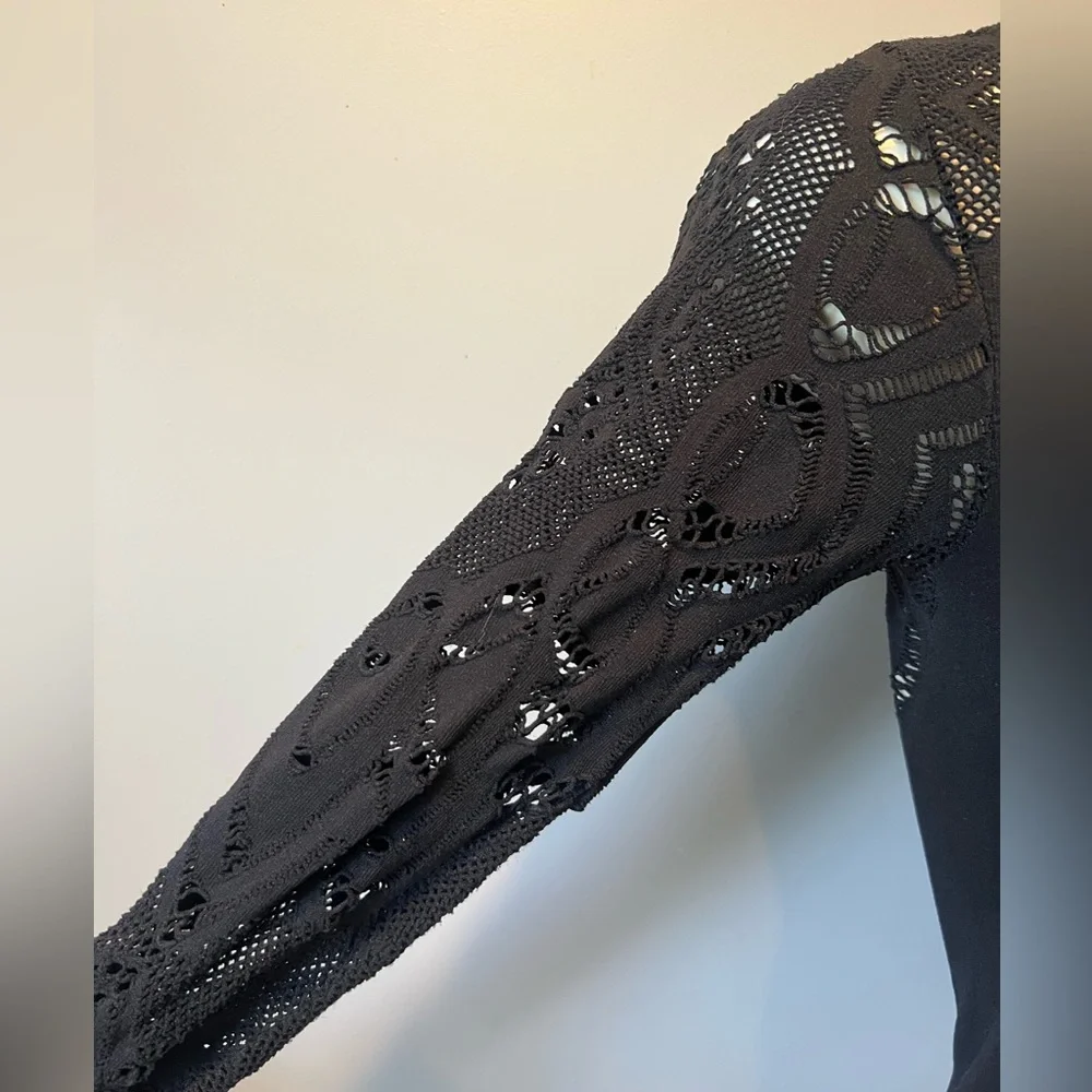 Bebe Black Textured Fabric - Picture 5 of 8
